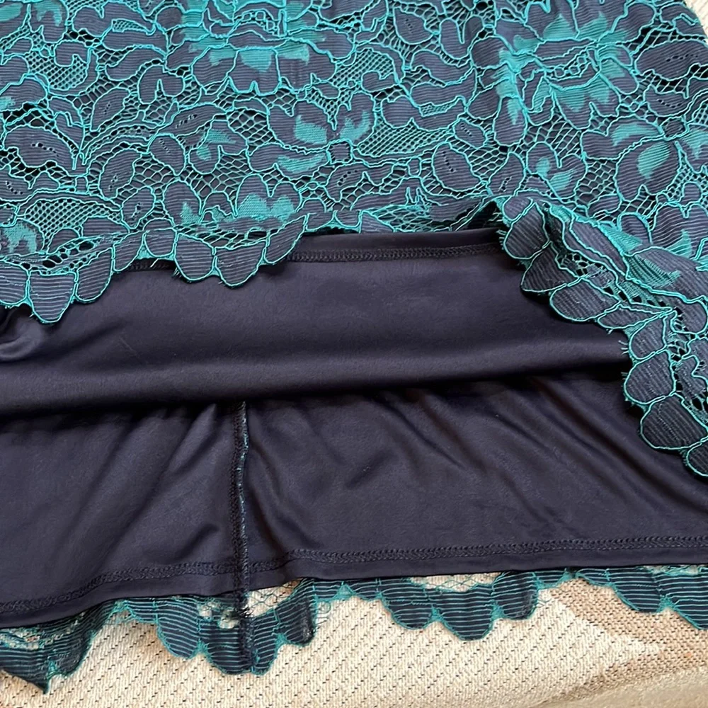 Green Lace Shift Dress with Scalloped Hem